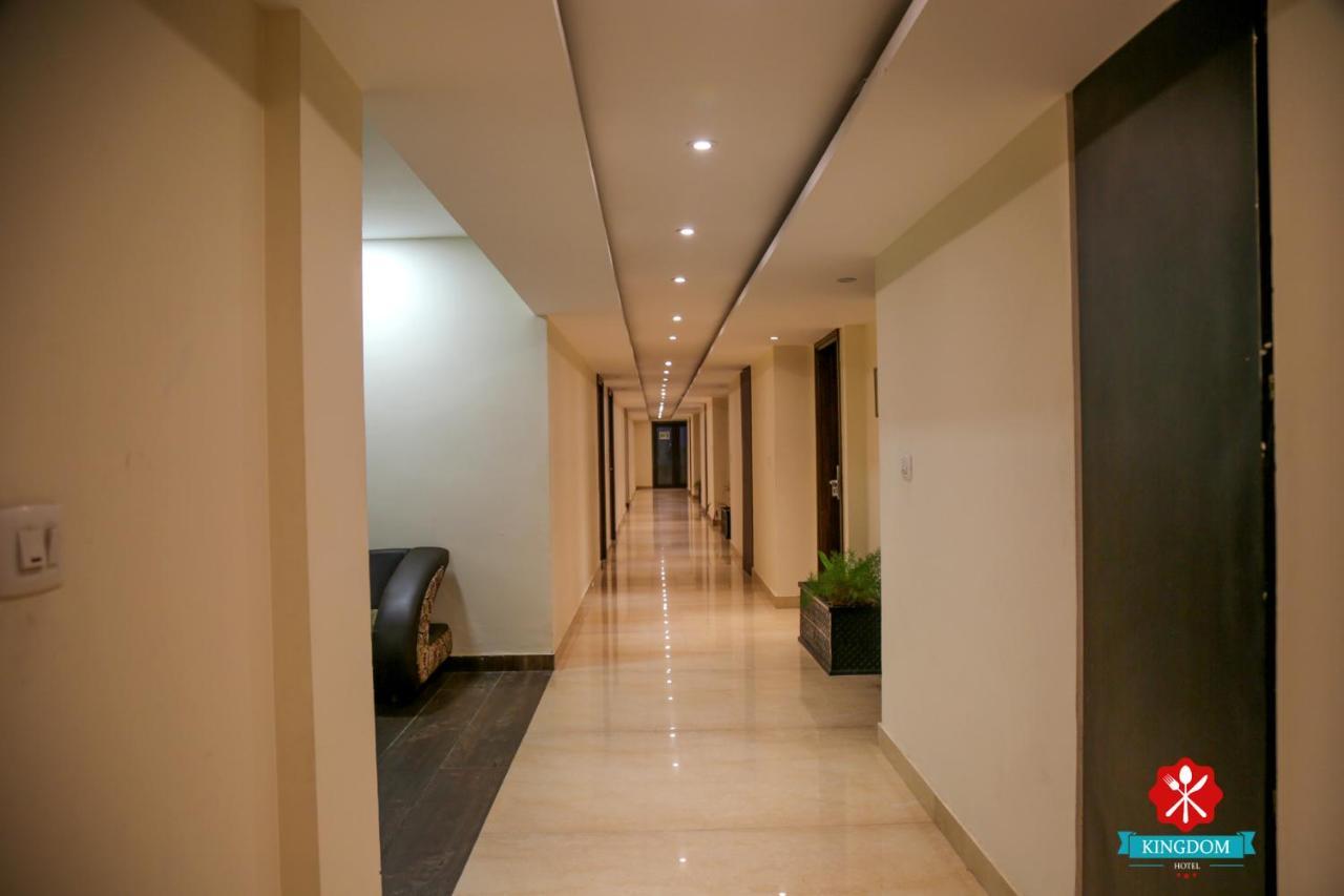 Kingdom Hotel Moga Exterior foto